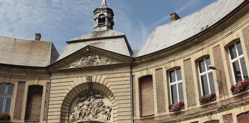 hôtel de ville Douai